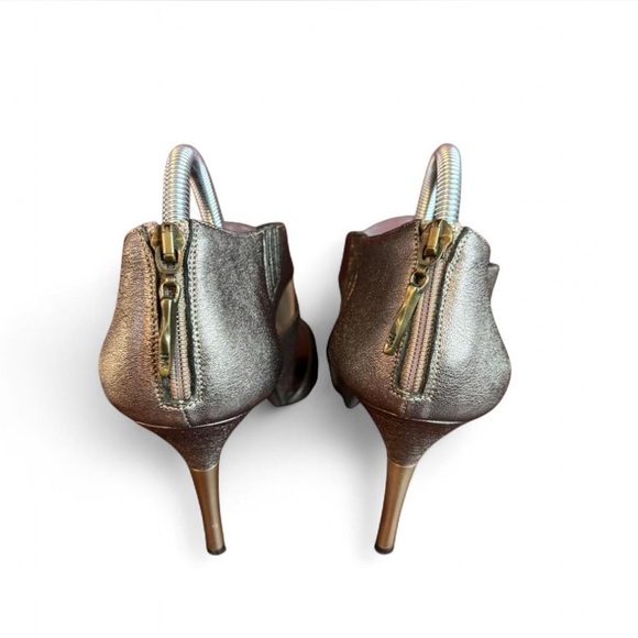 DVF Diane von Furstenberg Metallic Heels 8M Wide Strap Criss Cross Sandals Italy - Picture 4 of 8